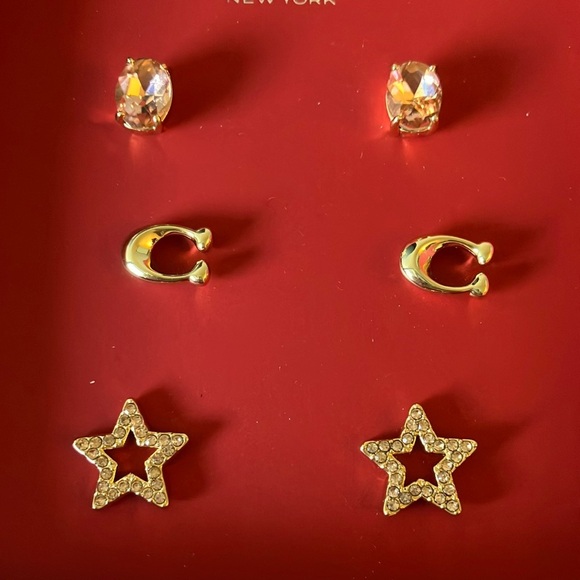 Coach: 2022 Earring (CF985) Set- Gold Tone - Picture 10 of 12